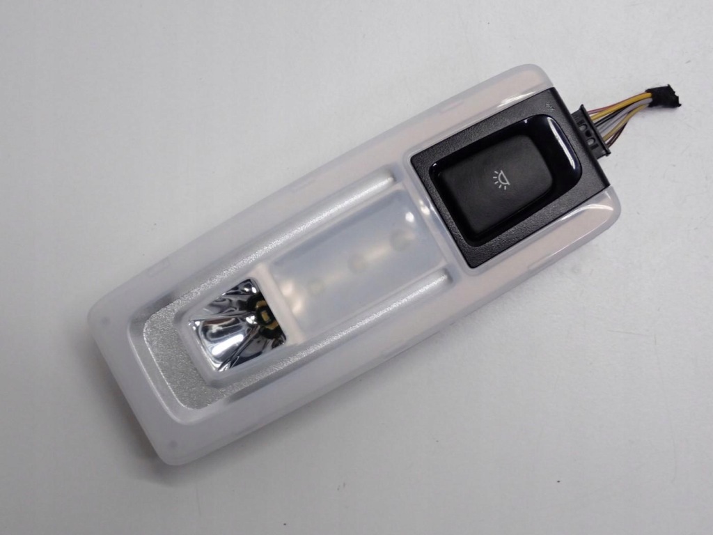 Купити Лампа салону кабіни оригінал led 9288995 bmw 2 f45 f46 19r