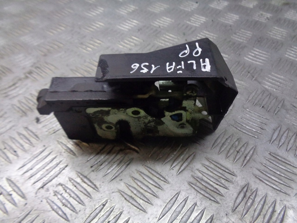 фото №1, Замок дверь правый перед alfa romeo 156 18110242