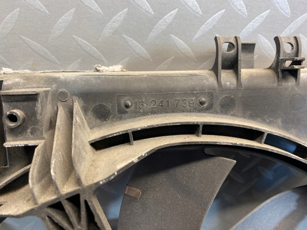 фото №5, Insignia a 2.0 cdti b20dth 170km вентиляторы вентилятор корпус