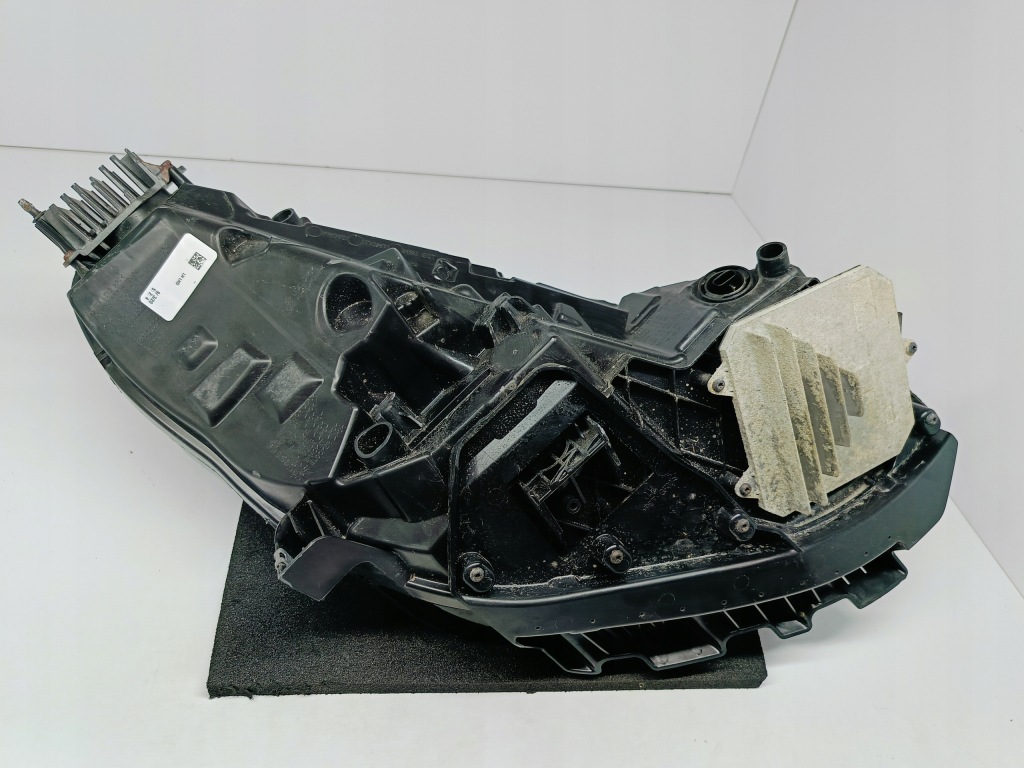 Купить Tesla model 3 m3 3 17- фара левая перед передняя full led европа  1077375-00-c