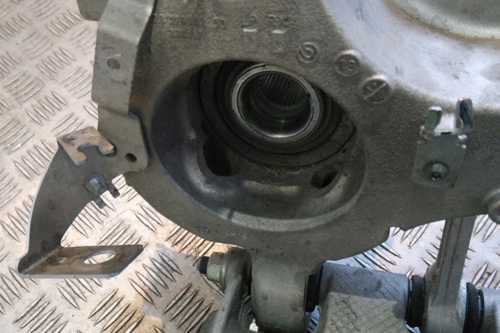 Подвеска задний  правый ferrari portofino 338117 zaw210 zaw212 Киев