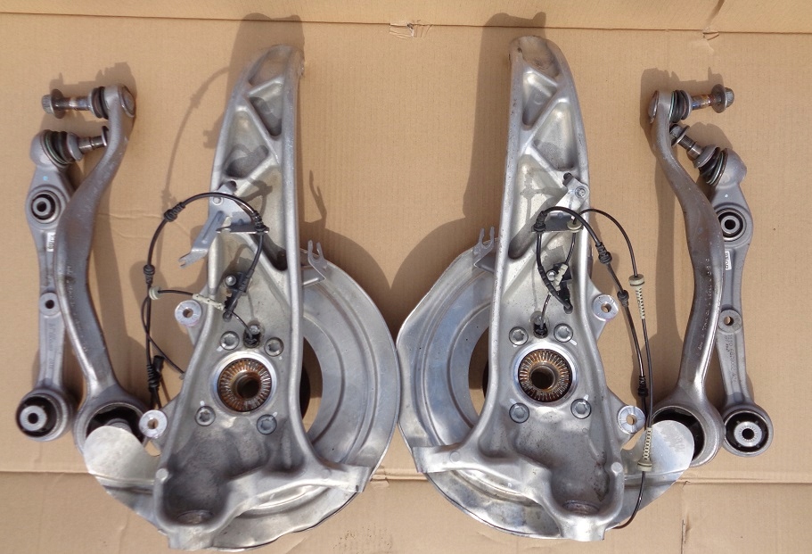 фото №1, Поворотный кулак рычаг левая правая bmw ix i20