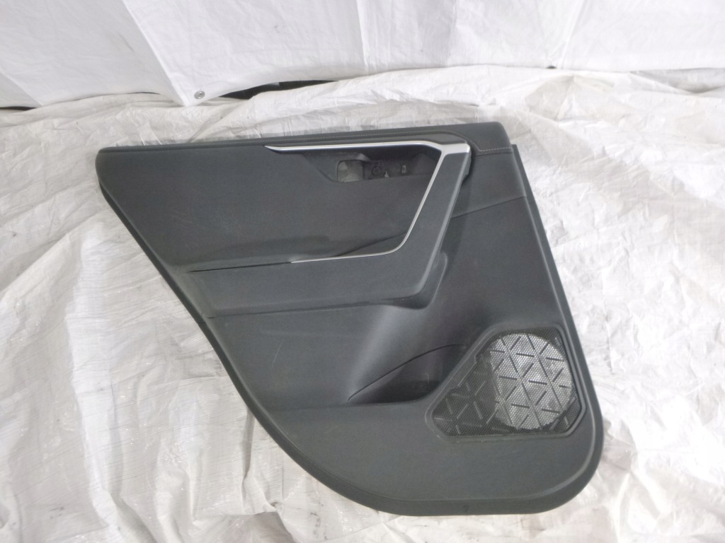 фото №1, Toyota rav4 v обшивка дверь задний левый задняя 2019-