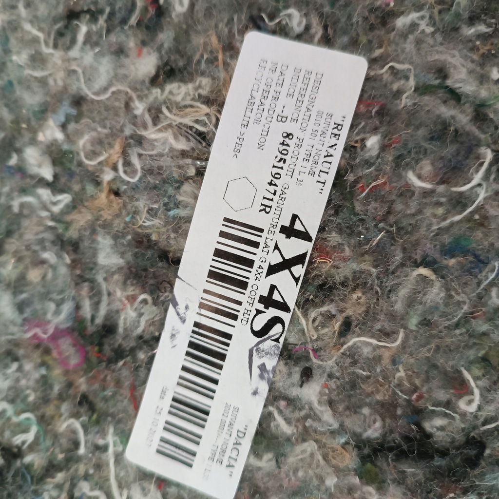 фото №10, Обивка обшивка багажника левый dacia duster ii 849519471r