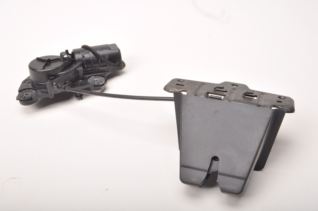 фото №9, Volvo xc90 ii замок багажника крышки