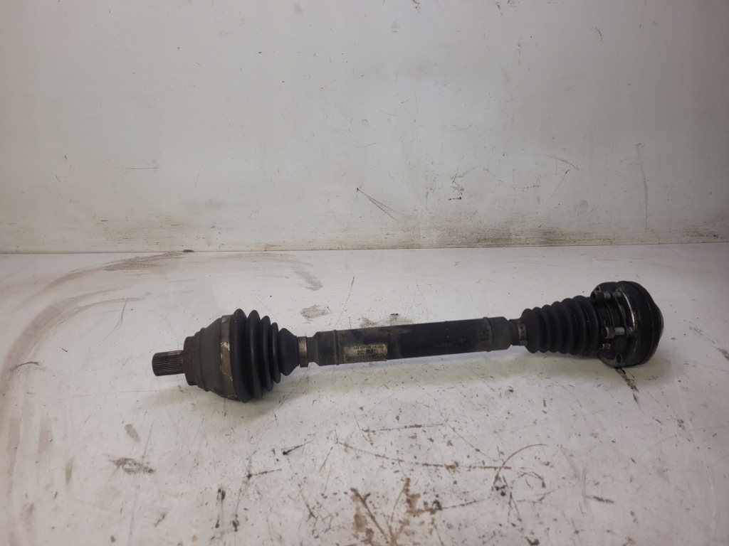 фото №1, Приводной вал правый перед audi a3 8p lift 1k0407272cr