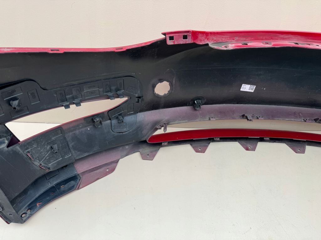 Tesla model 3 iii 17r- бампер перед передний pdc 1084175-00 в Украине