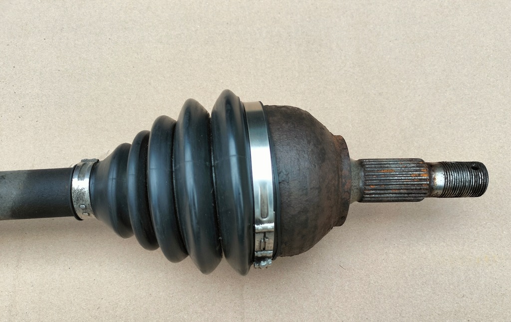 фото №4, Citroen ds5 2,0 hdi приводной вал правая