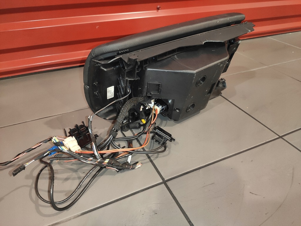 фото №11, Bmw 7 f01 f02 підлокітник бардачок телефон чорний шкіра стан bdb