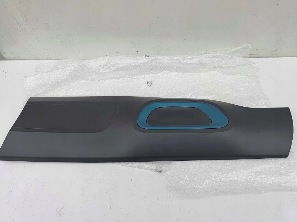 фото №1, Citroen c5 aircross молдинг дверь правый перед передняя nowa оригинальный номер 4029