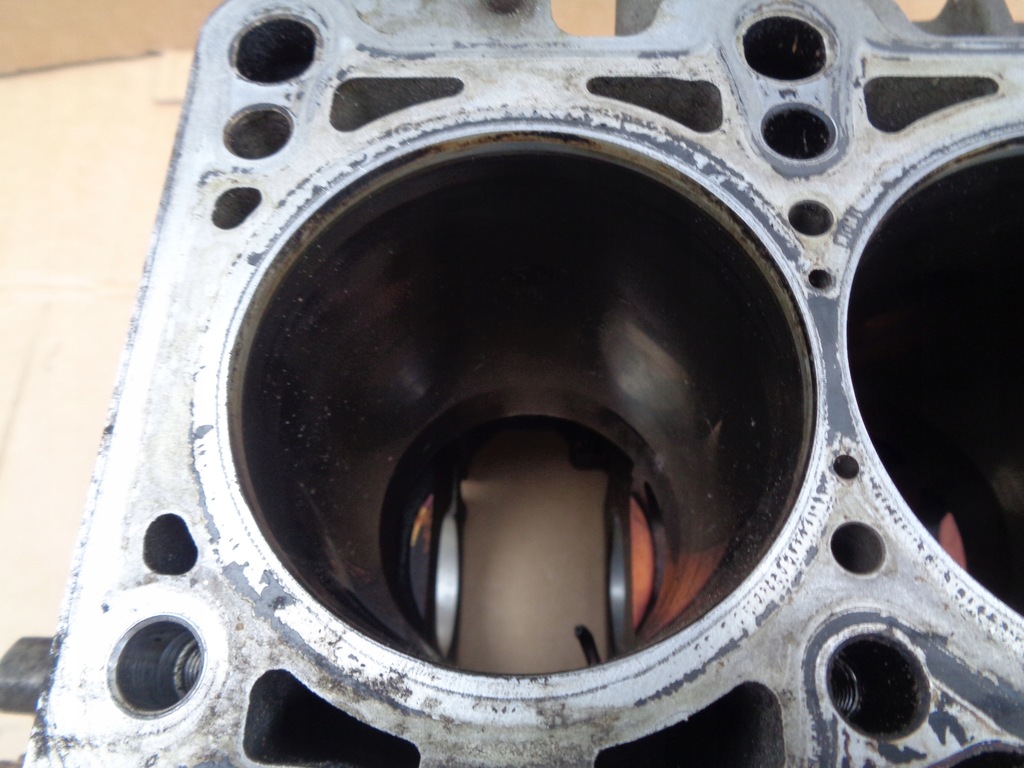 фото №8, Vw passat b6 2.0fsi bvy блок двигуна