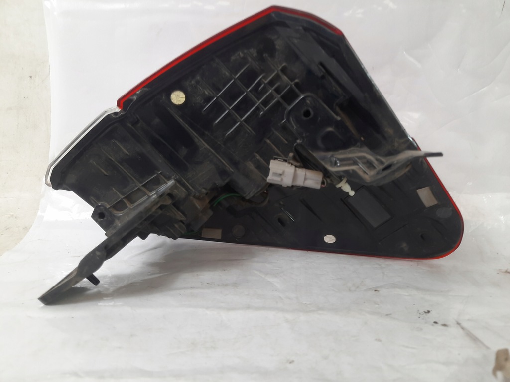 фото №11, Subaru forester v 19- лампа левый правый задняя usa