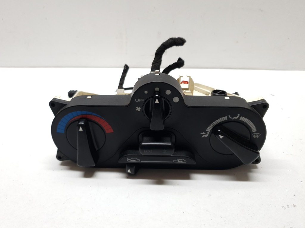 фото №1, Панель обдув mitsubishi carisma