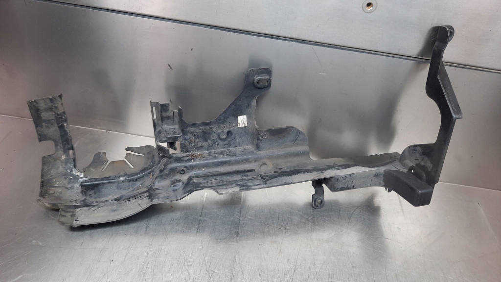 фото №1, Воздуховод воздуха правая 30764573 volvo xc60 08-13r