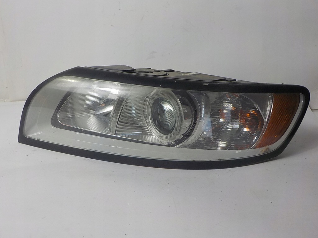 фото №1, Volvo v50 lift лампа левая перед передняя uk