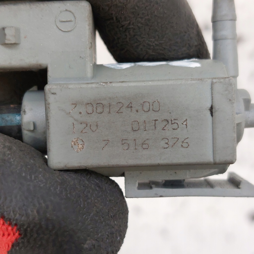 фото №12, Bmw 7 e65 електроклапан вакууму pierburg 7516375 7516376