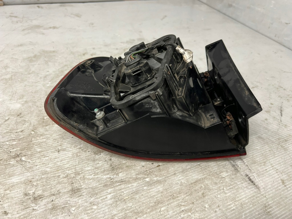 фото №6, Volkswagen touareg лампа правая задняя 7l6945258