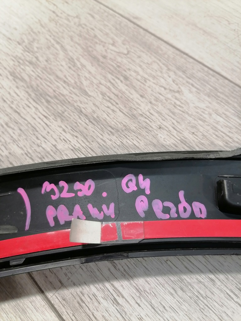 фото №12, Audi q4 молдинг крила правий перед 89a853718