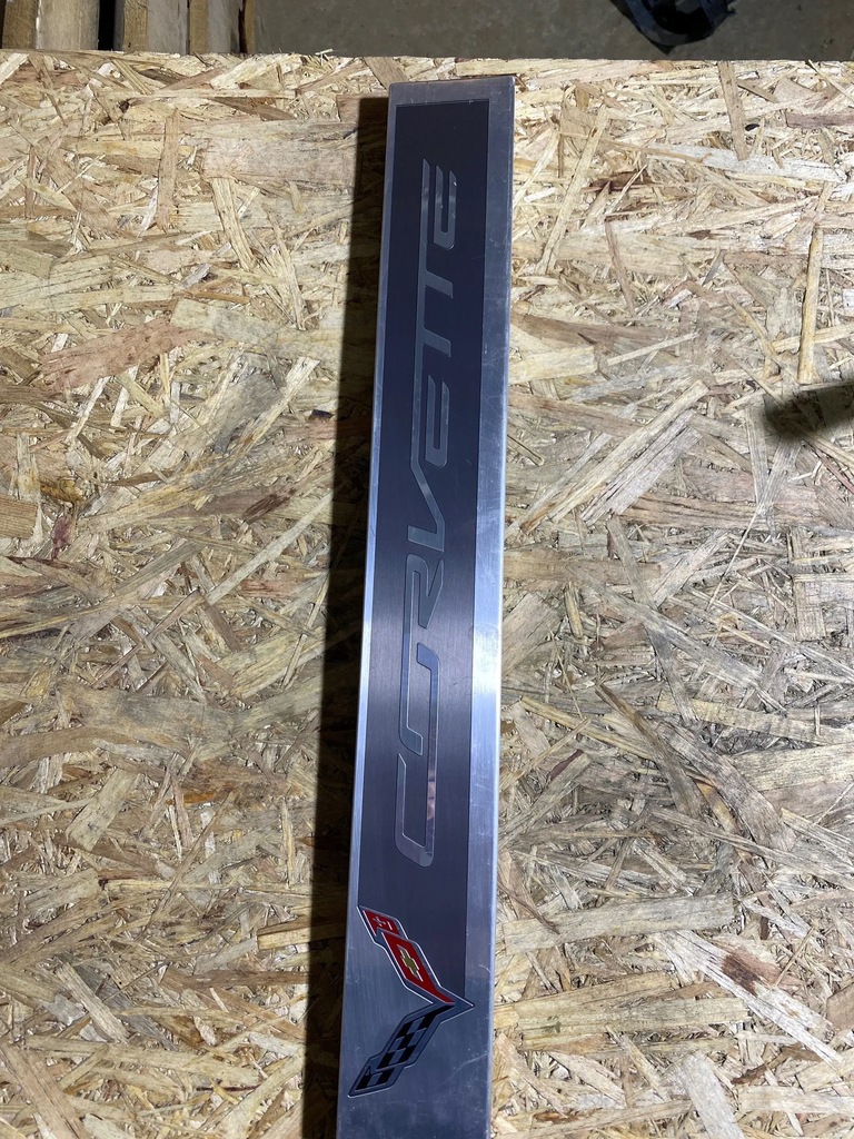 фото №1, Chevrolet corvette 2018 пороги