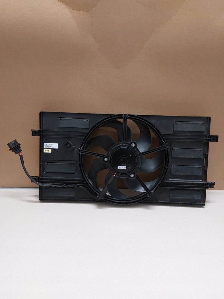 фото №5, Вентилятор vw polo vi 2q0121203 /207 оригинал