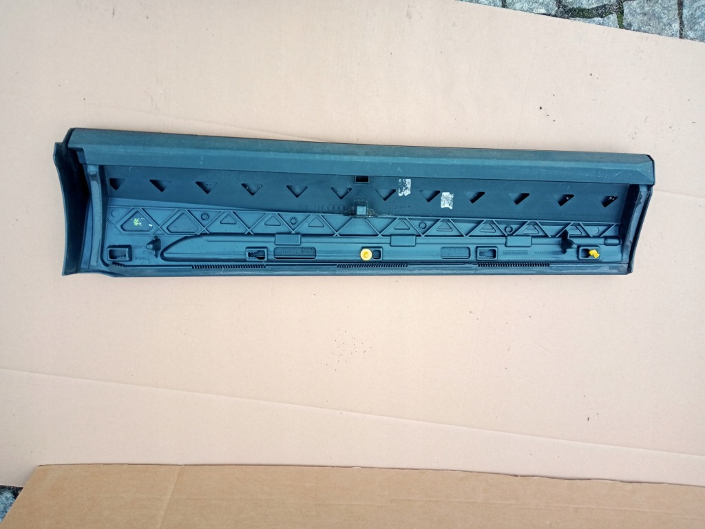 фото №4, Audi q8 ліва молдинг двері задня