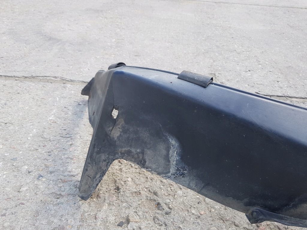 Підкрилок ліва перед bmw e34 в Україні