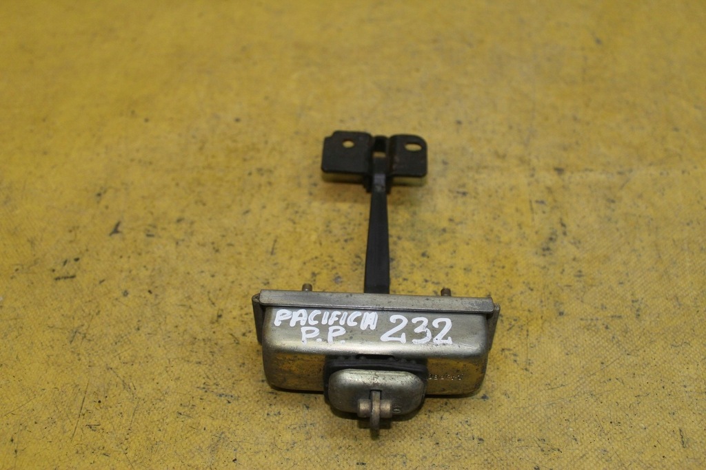 фото №4, Обмежувач двері правий перед pacifica