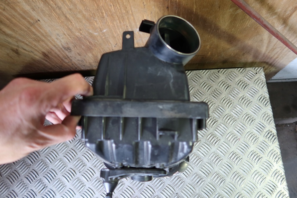 фото №8, Корпус фильтра воздуха range rover vogue cpla-9601-ca