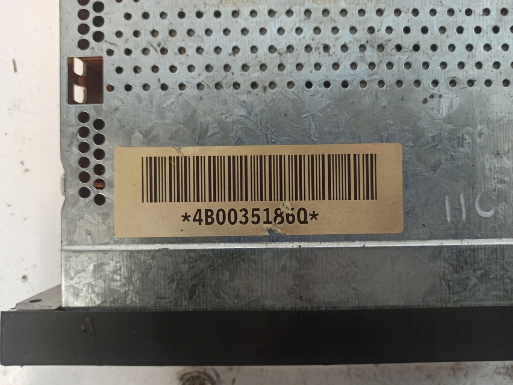 фото №4, Audi a6 c5 lift радиопроигрыватель радио concert 4b0035186q