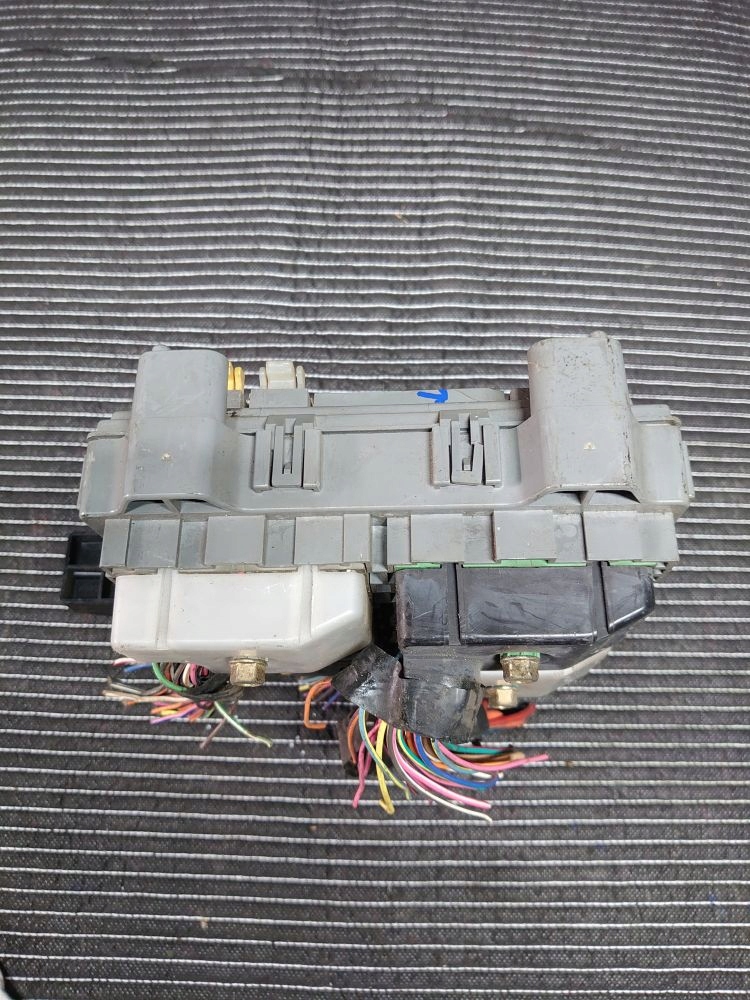 фото №6, Коробка предохранителей jeep liberty kj cherokee