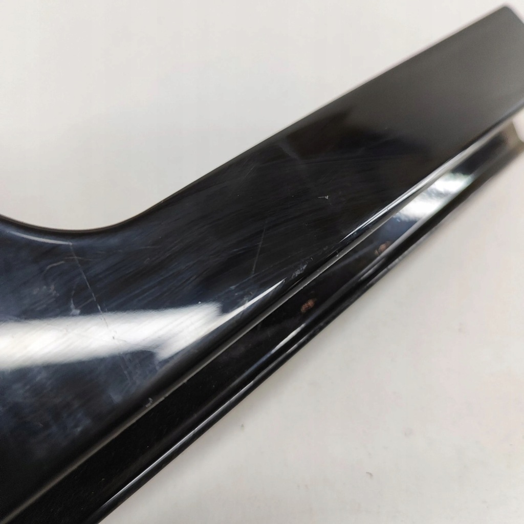 Bmw ix3 g08 2023 правая сторона молдинг / прокладка стекло дверь задних в Украине