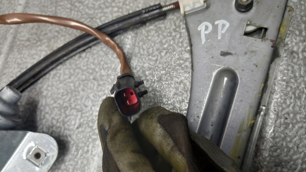 фото №5, Подъемник правый перед chrysler pt cruiser 01r