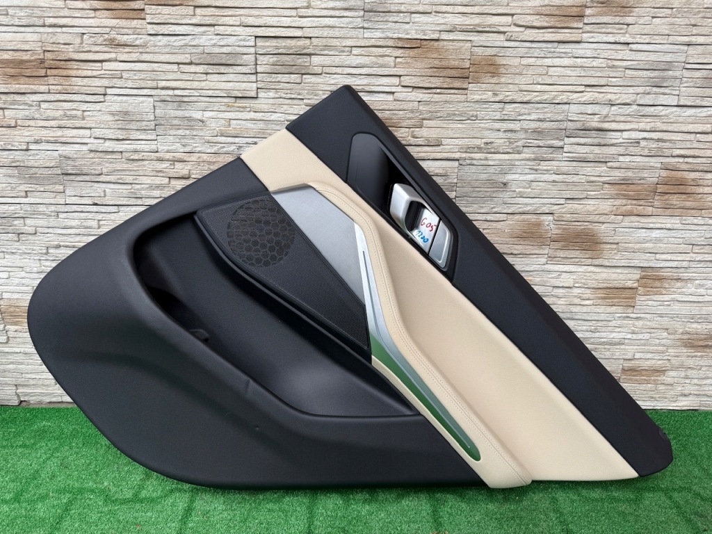 фото №1, Оббивка двері салон bmw x5 g05 задня правий