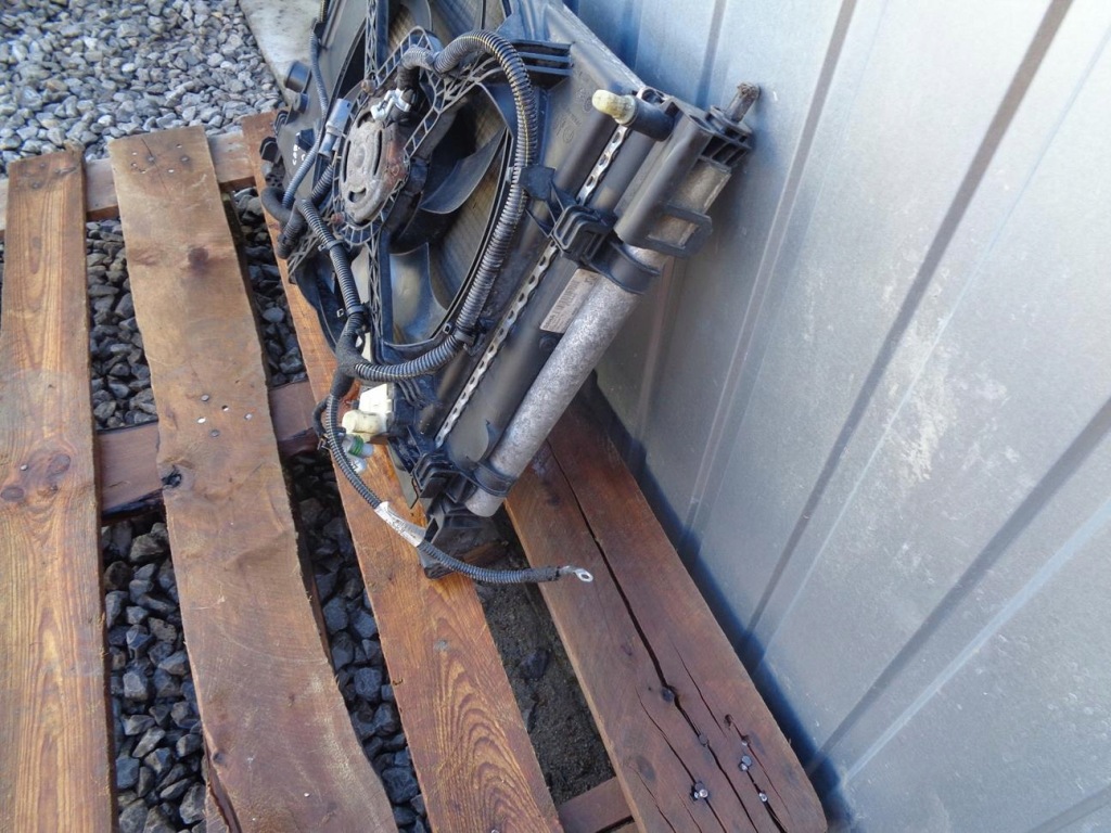 Радиатор воды кондиционера вентилятор комплект opel corsa d 1.2 16v 06- в Украине