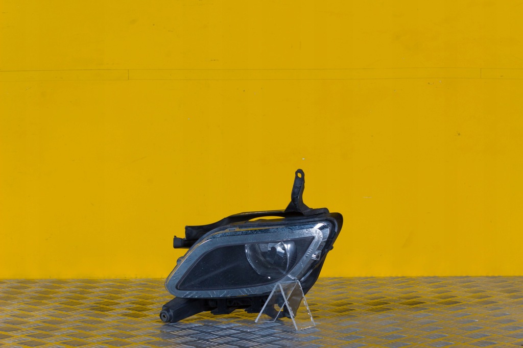 фото №1, Hyundai genesis sedan 2008- противотуманная фара лампа левая