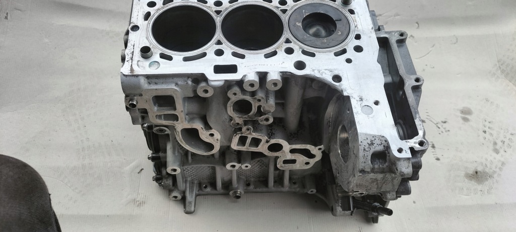 Блок комплект  bmw mini cooper 1.5 d b37d15a Оригінал