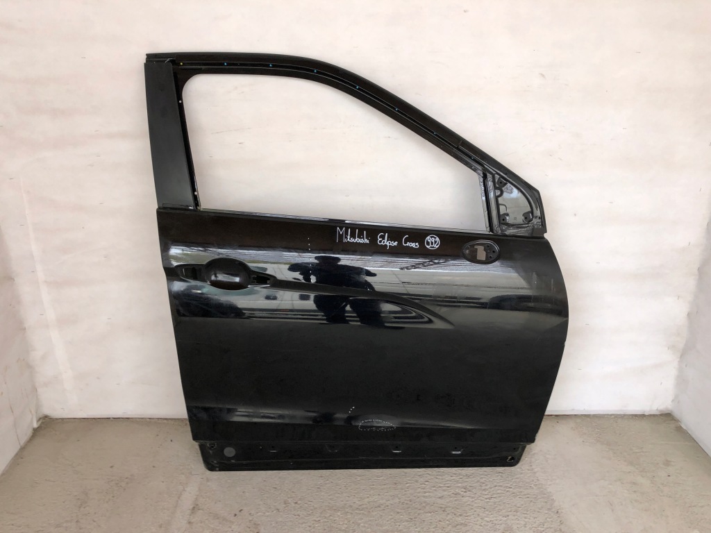 Купить Mitsubishi eclipse cross дверь правое  передние