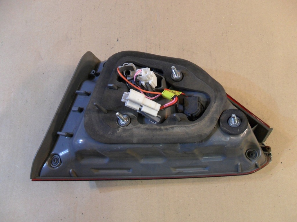 фото №9, Hyundai i40 12-15 kombi лампа ліва задня 92403-3z0