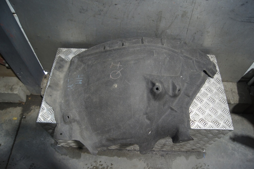 фото №1, Подкрылок левый перед audi q7 dwie запчасти