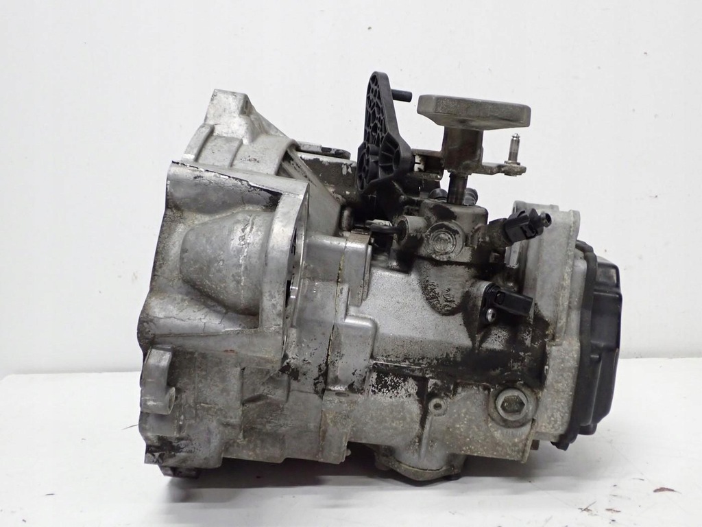 фото №2, Коробка передач передач rth vw caddy iii iv 2k 2k5 2.0 tdi 102km 17r fv