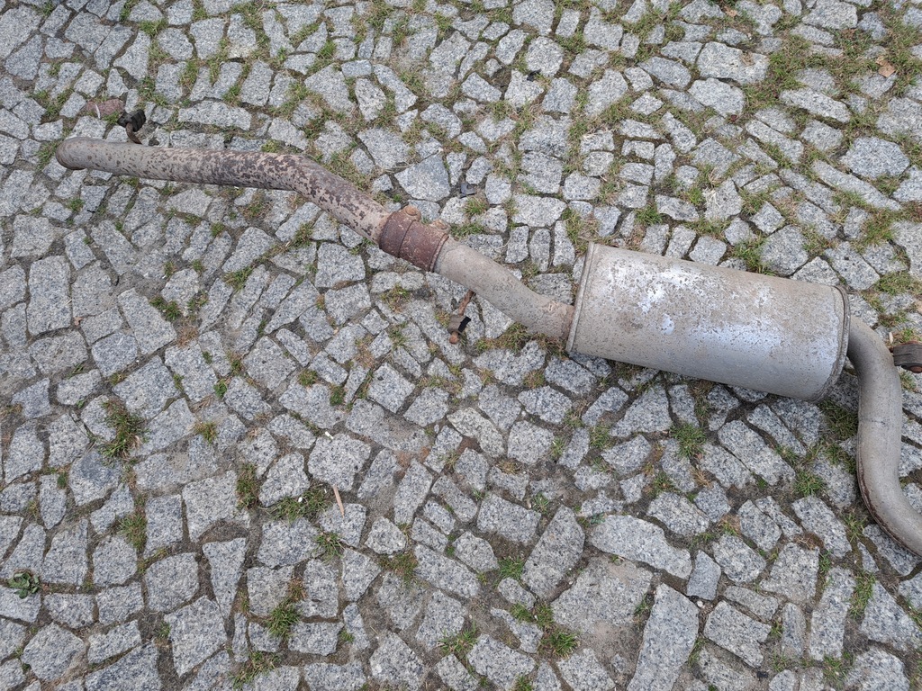 фото №8, Volvo v50 s40 ii c30 c70 ii 2.0d 136km 04- гаситель средний