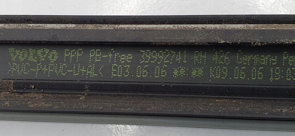 фото №7, Молдинг кровельная крыша правая 426-26 volvo v70 ii