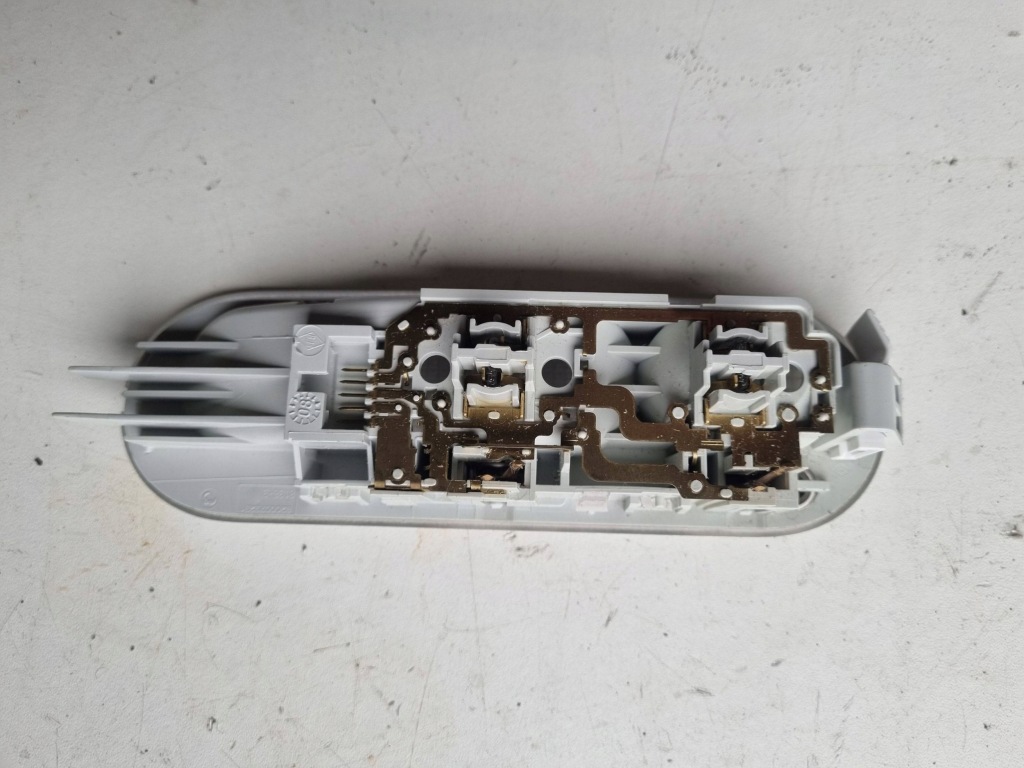 фото №4, Renault clio iii лампа освітлення салону кабіни 8200073231