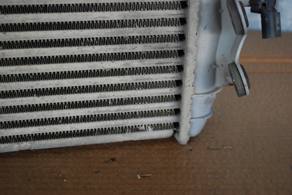 фото №5, Интеркулер audi tt 8n 1.8t 8n0145805d