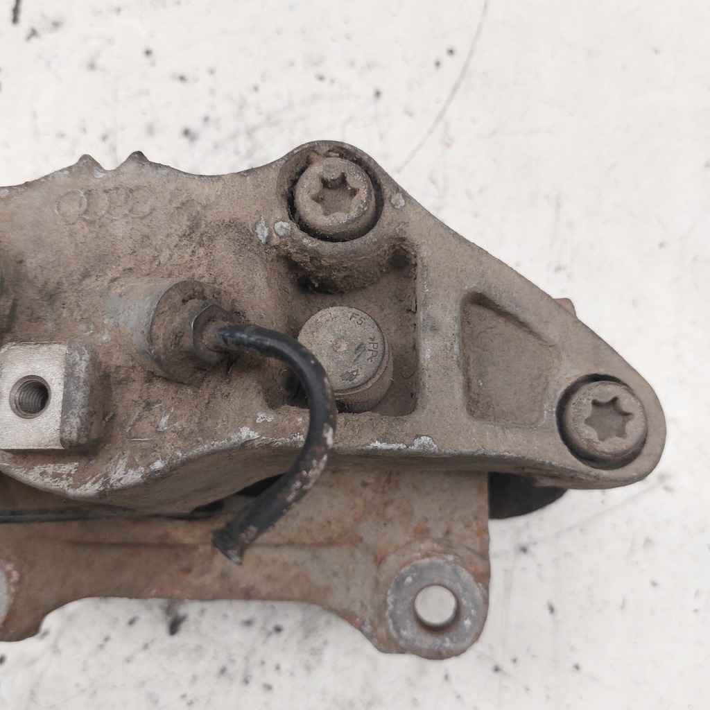 фото №14, Audi a6 c5 2,7t суппорт тормозной правый перед