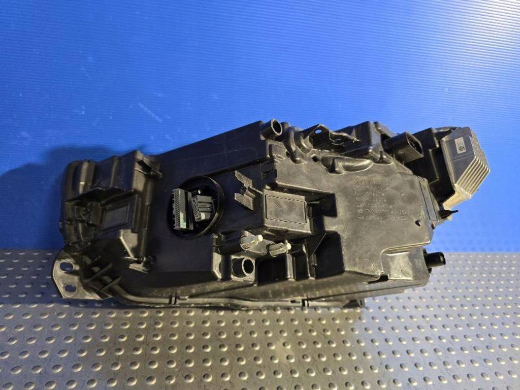 Volvo xc40 2 full led 31655990 фара передняя перед правый с Разборки