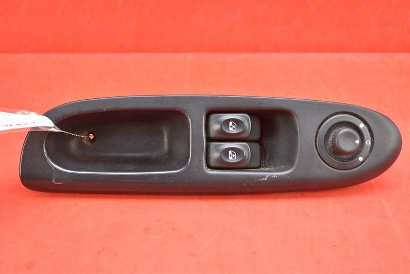 фото №1, Панель управление окон eu 8200507734 renault thalia 2 ii 08-12