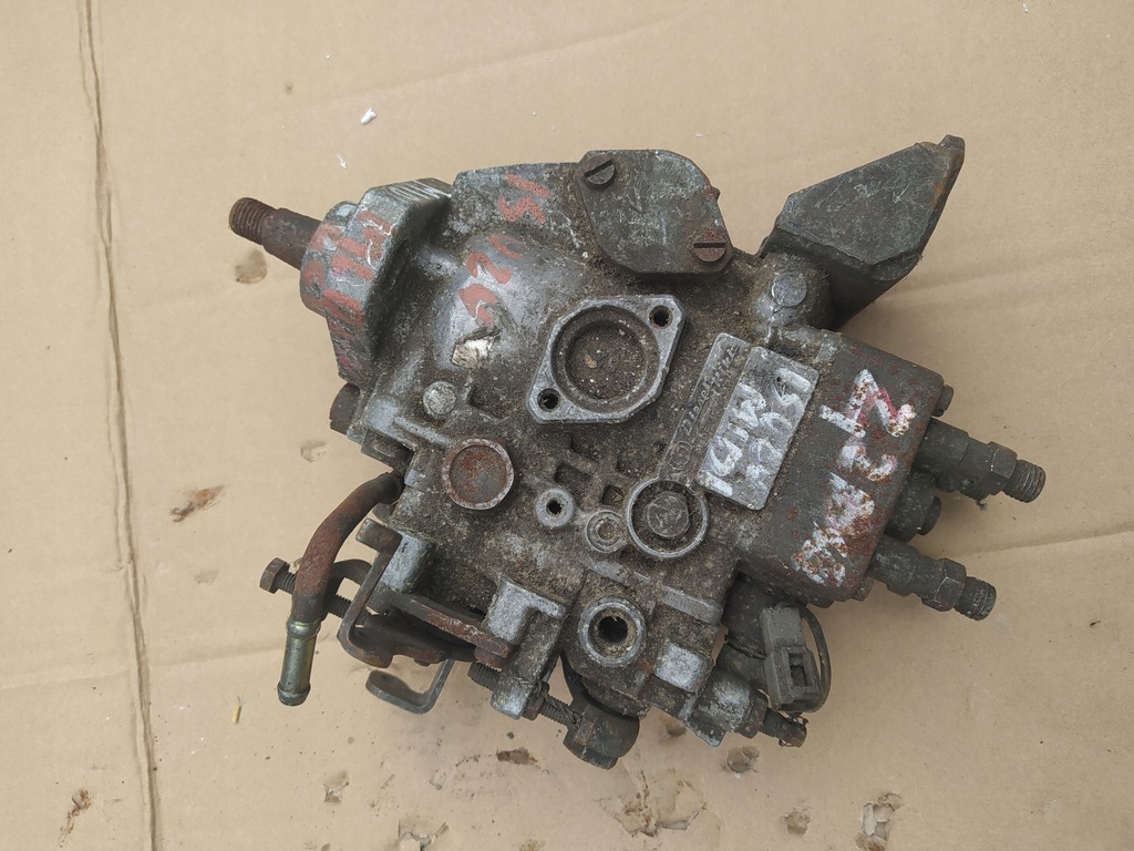 фото №6, Isuzu midi 2,2 d насос wtrykowa