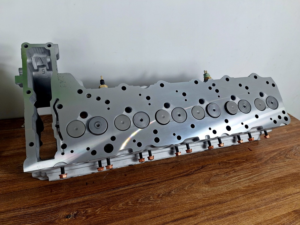 фото №5, Головка mercedes w124 3.0 d 6030161601 om 603.912