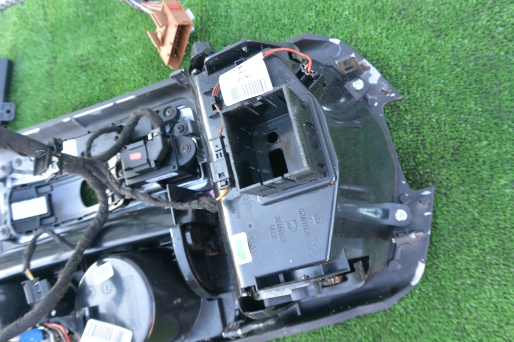 фото №11, Dekor бардачок туннель maserati quattroporte vi